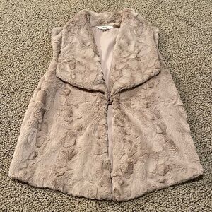 Jack Faux Fur Taupe Vest Size Small in Like New Condition